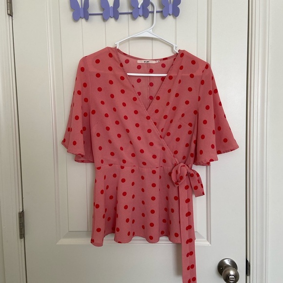 EUC | Mi Ami women’s pink polka dotted overlay‎ tie blouse — medium - Picture 1 of 6